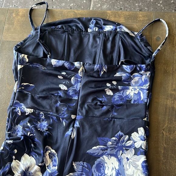 New Sleeveless Spaghetti Strap Ruched Elegant Evening Party Long Dress - Picture 13 of 13